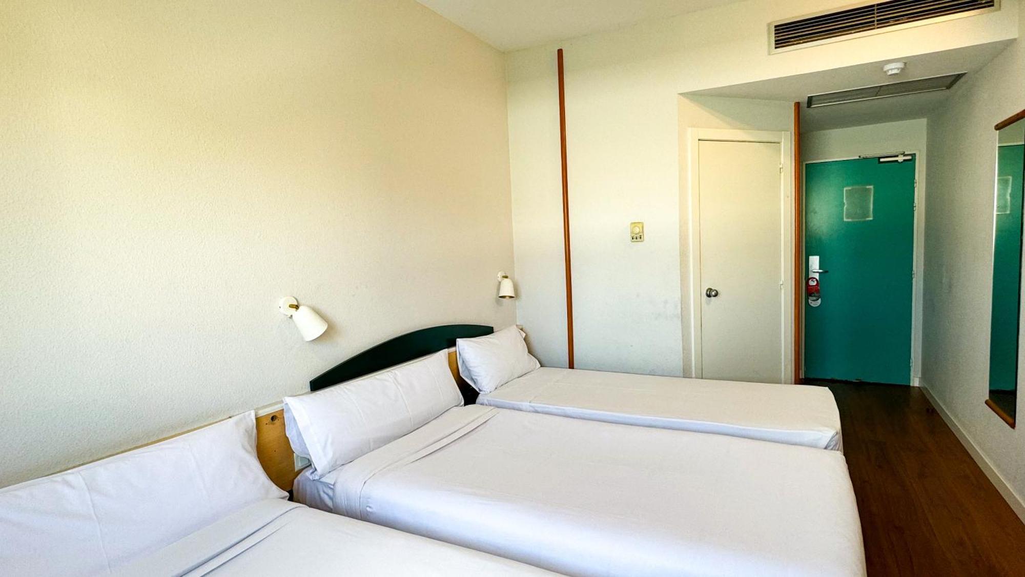 Hotel Iris Guadalajara Kültér fotó