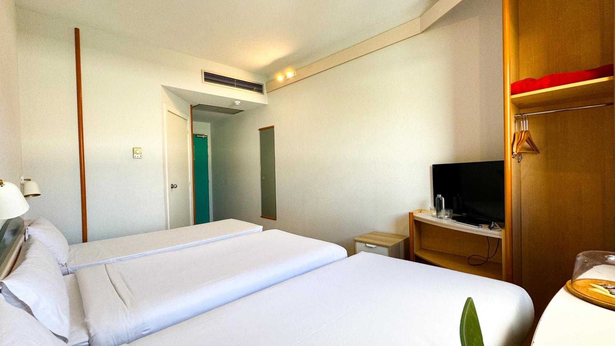 Hotel Iris Guadalajara Kültér fotó