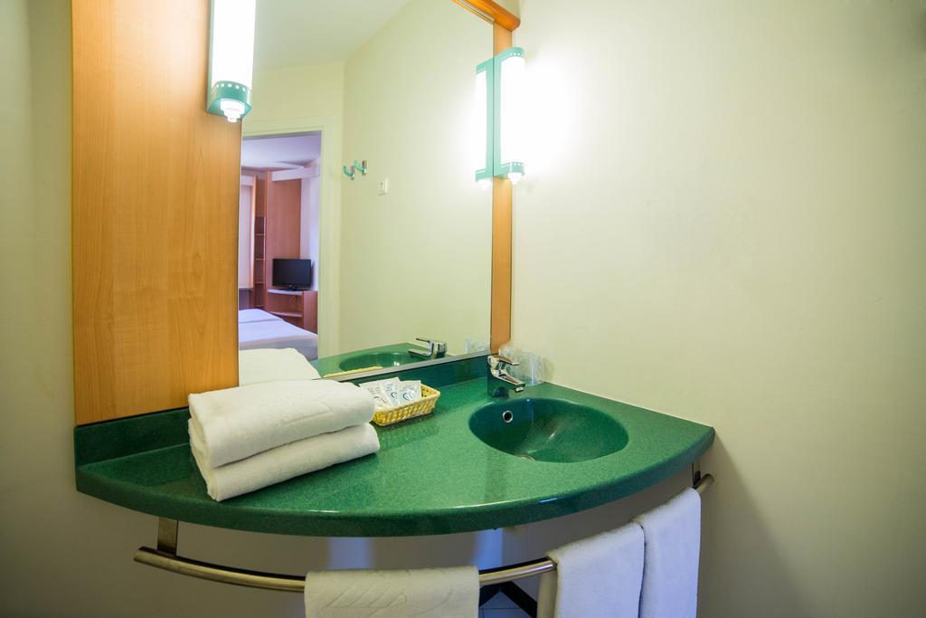 Hotel Iris Guadalajara Kültér fotó