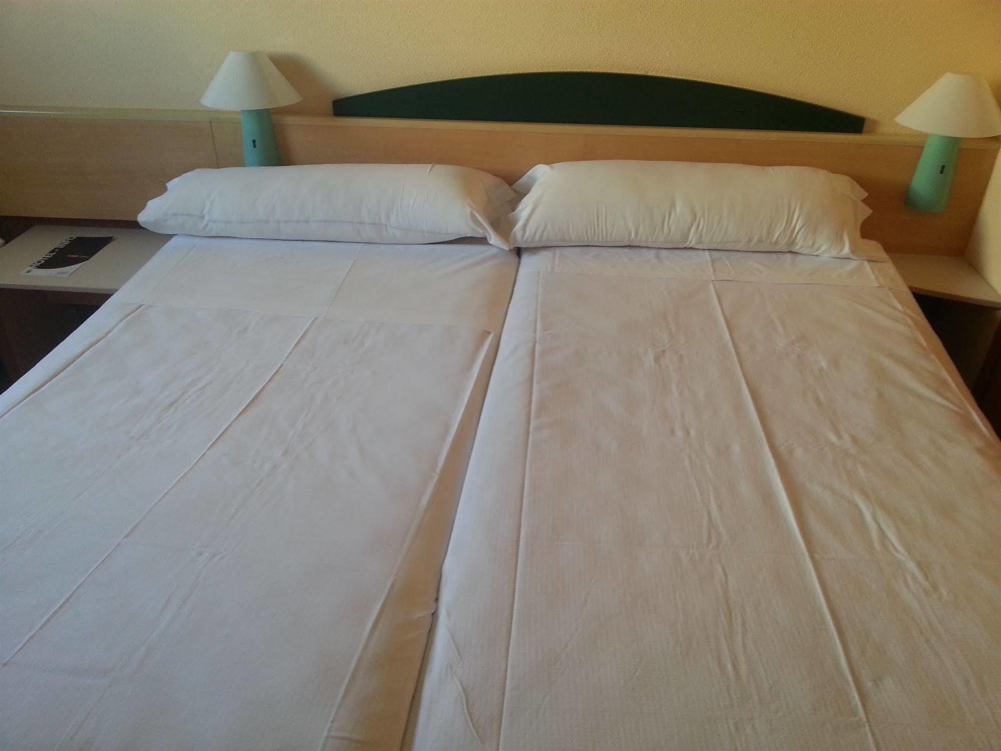 Hotel Iris Guadalajara Kültér fotó